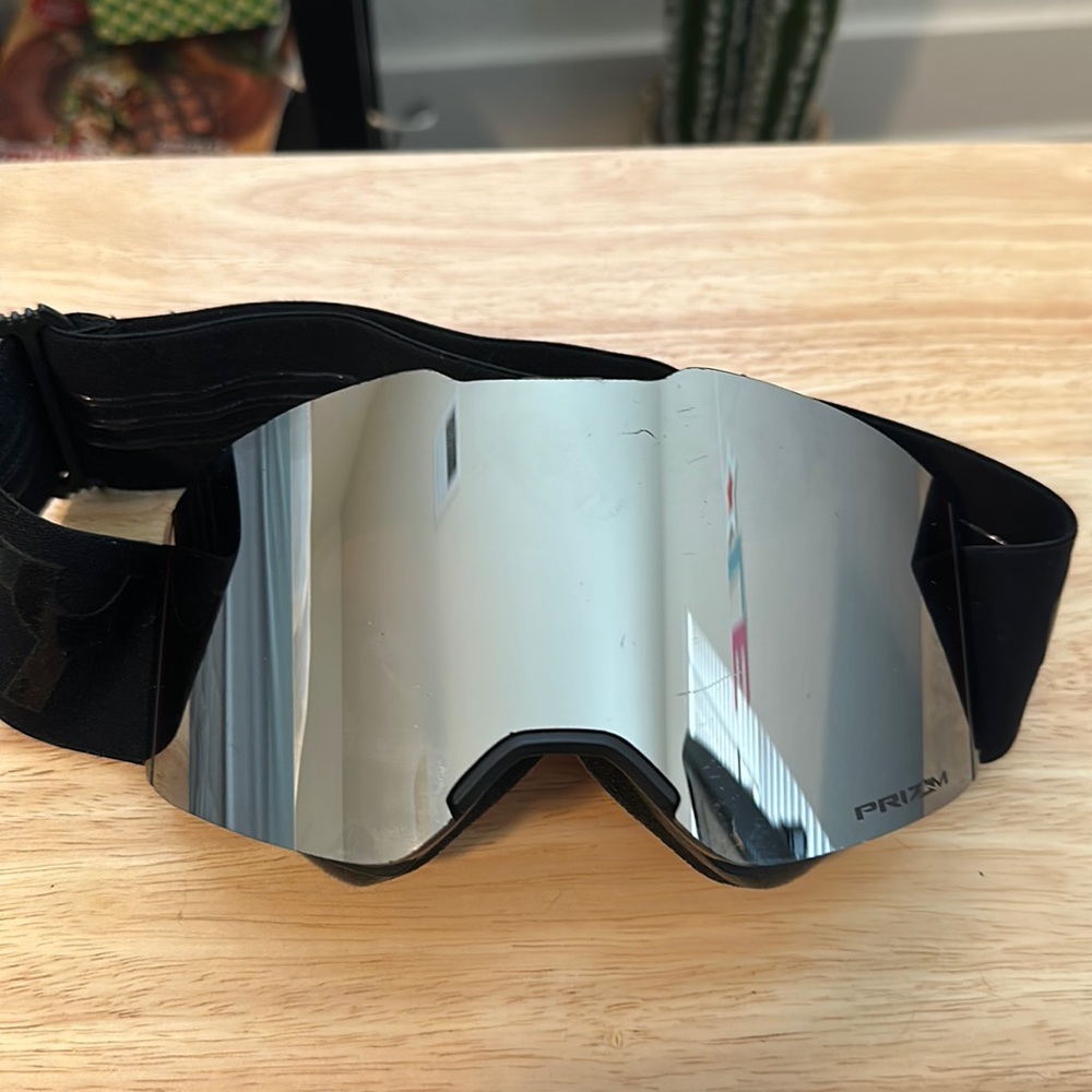Oakley Fall Line M